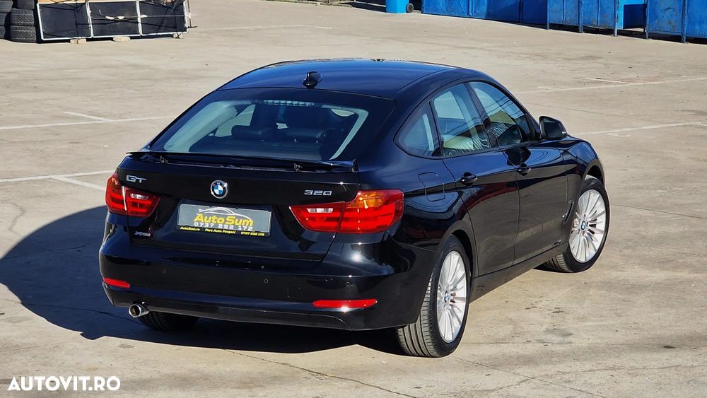 BMW Seria 3 320d GT Aut. Luxury Line - 25
