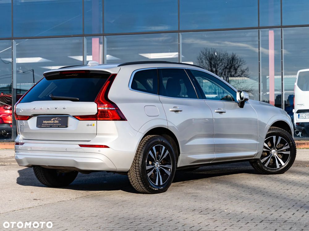 Volvo XC 60 B4 D Geartronic Momentum Pro - 13