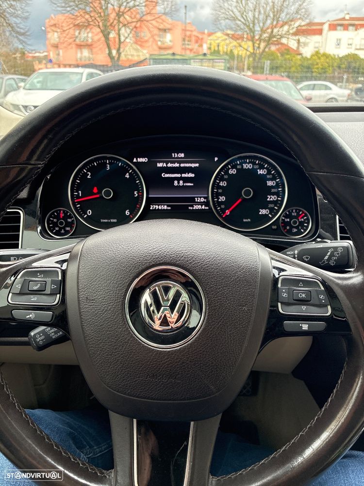 VW Touareg 3.0 TDI V6 Tiptronic - 9