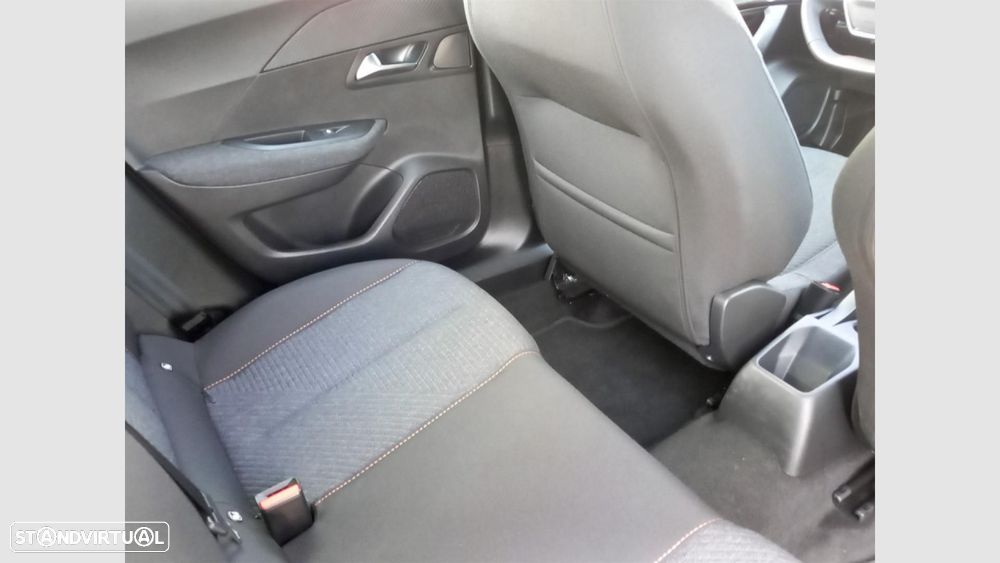 Peugeot 2008 1.2 Style - 17