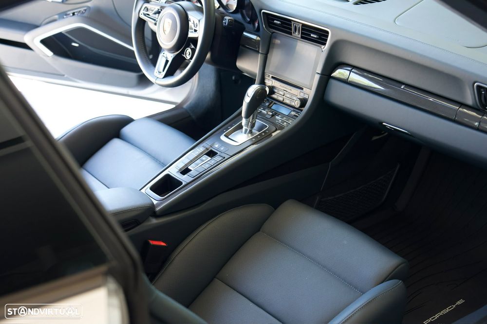 Porsche 911 (991) Turbo S PDK - 33