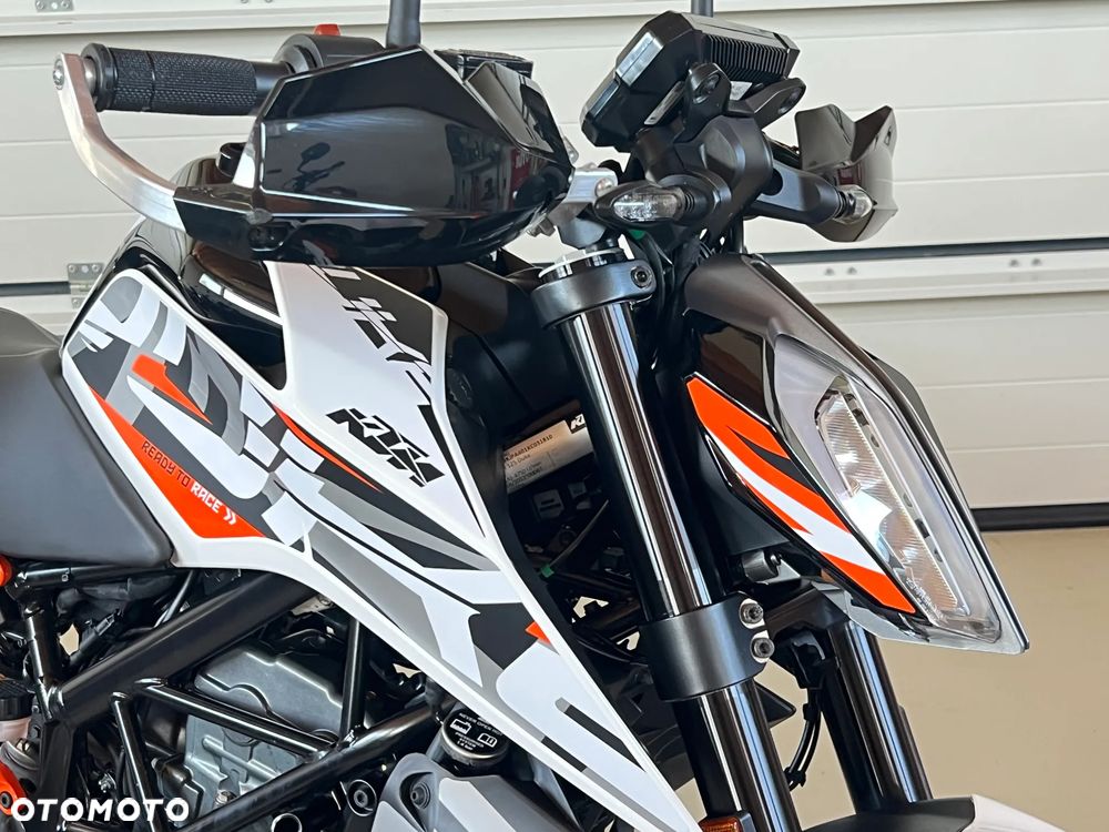 KTM Duke 125 - 19