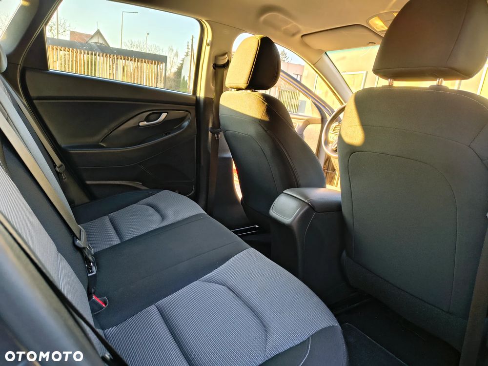 Hyundai i30 1.4 Comfort - 17