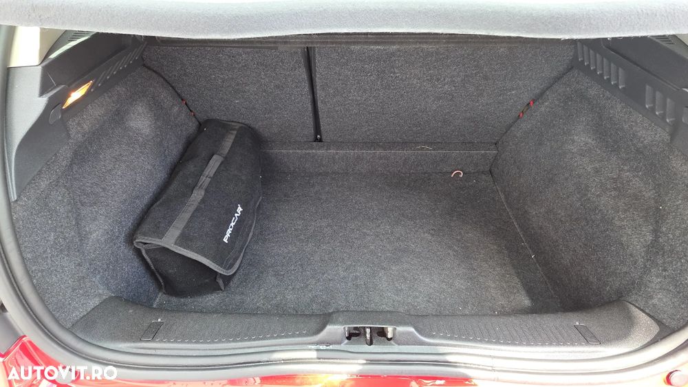 Renault Clio III 1.2 16V Dynamique - 12