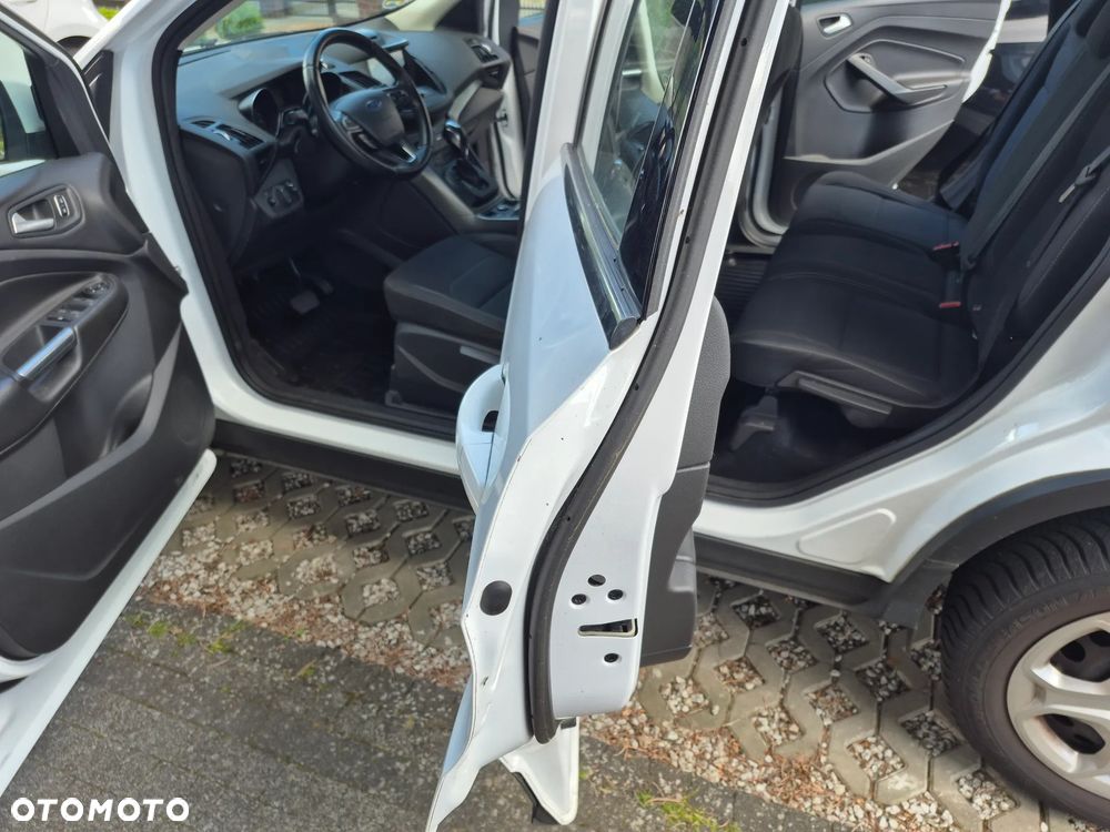 Ford Kuga 1.5 TDCi 2x4 Cool & Connect - 11