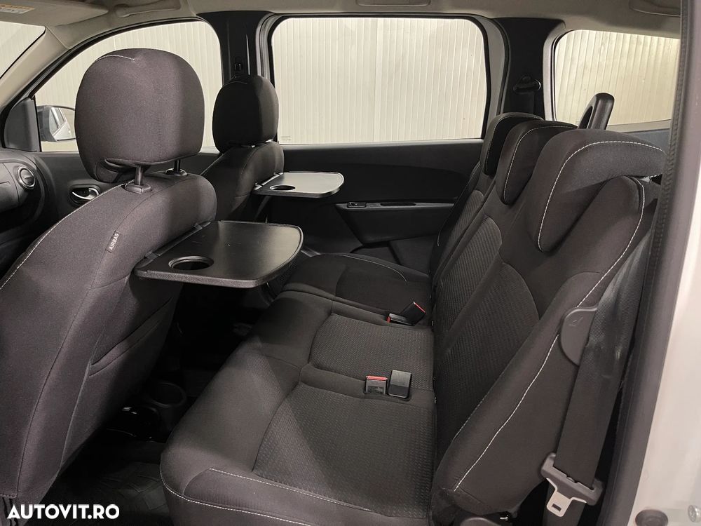 Dacia Lodgy 1.5 Blue dCi Laureate - 12