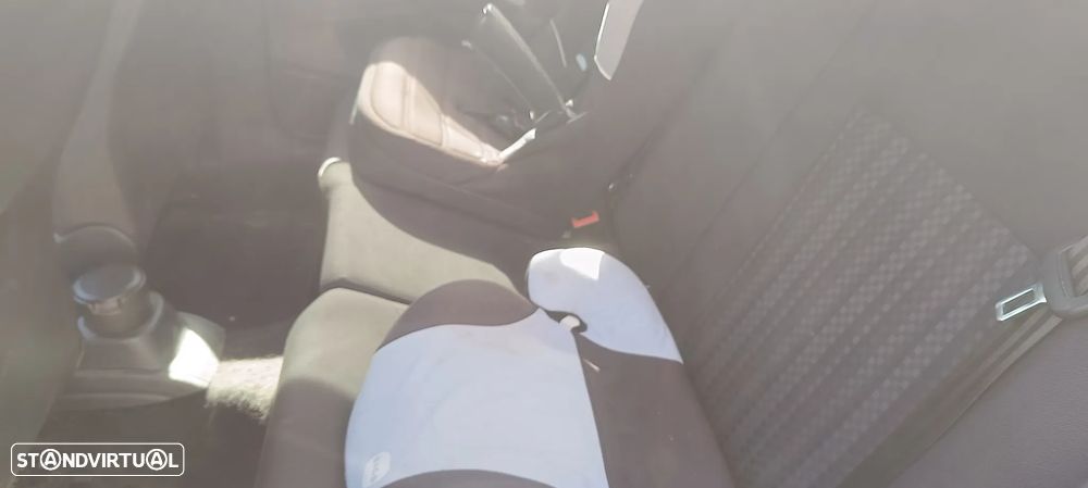 Volkswagen Polo 2016 photo 2
