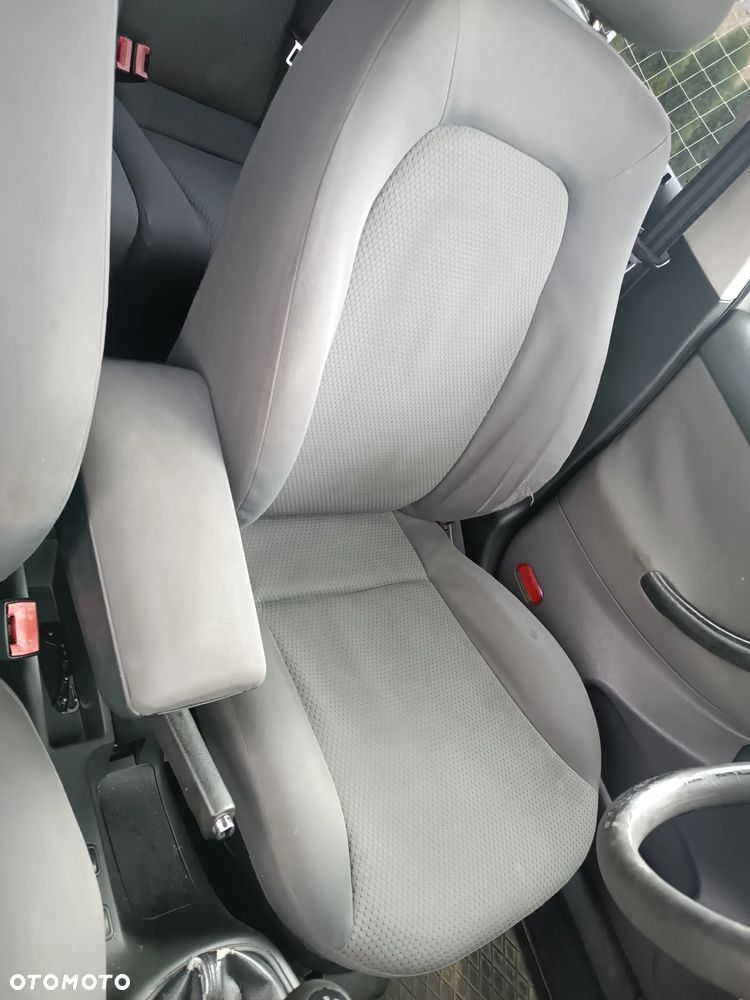 Seat Leon 1.9 TDI Signo - 4