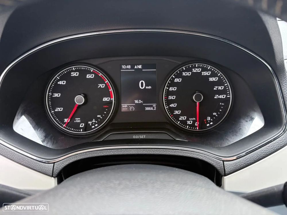 SEAT Arona 1.0 TSI Xcellence - 42