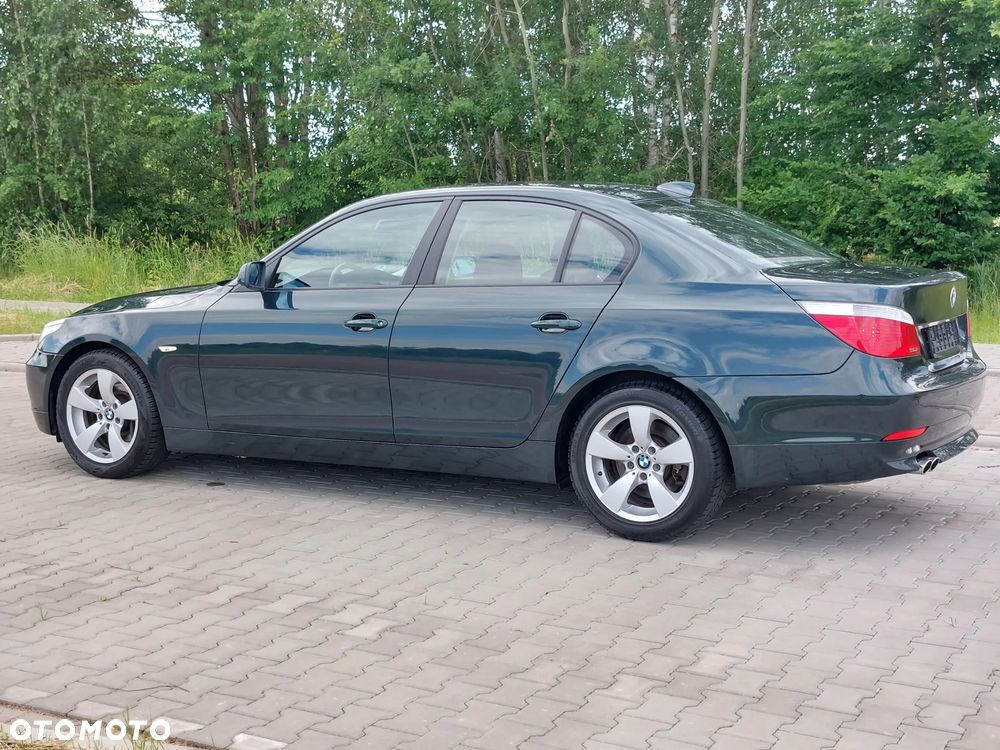 BMW Seria 5 525i - 28