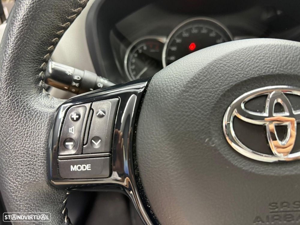 Toyota Yaris 1.0 VVT-i Exclusive - 23