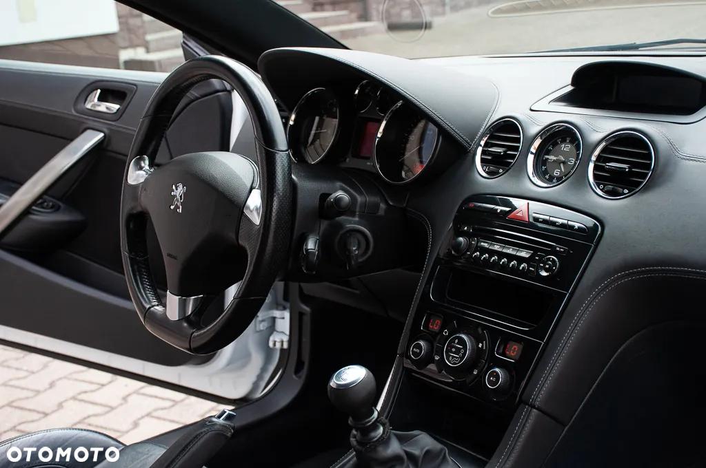 Peugeot RCZ 1.6 155 THP Onyx - 21