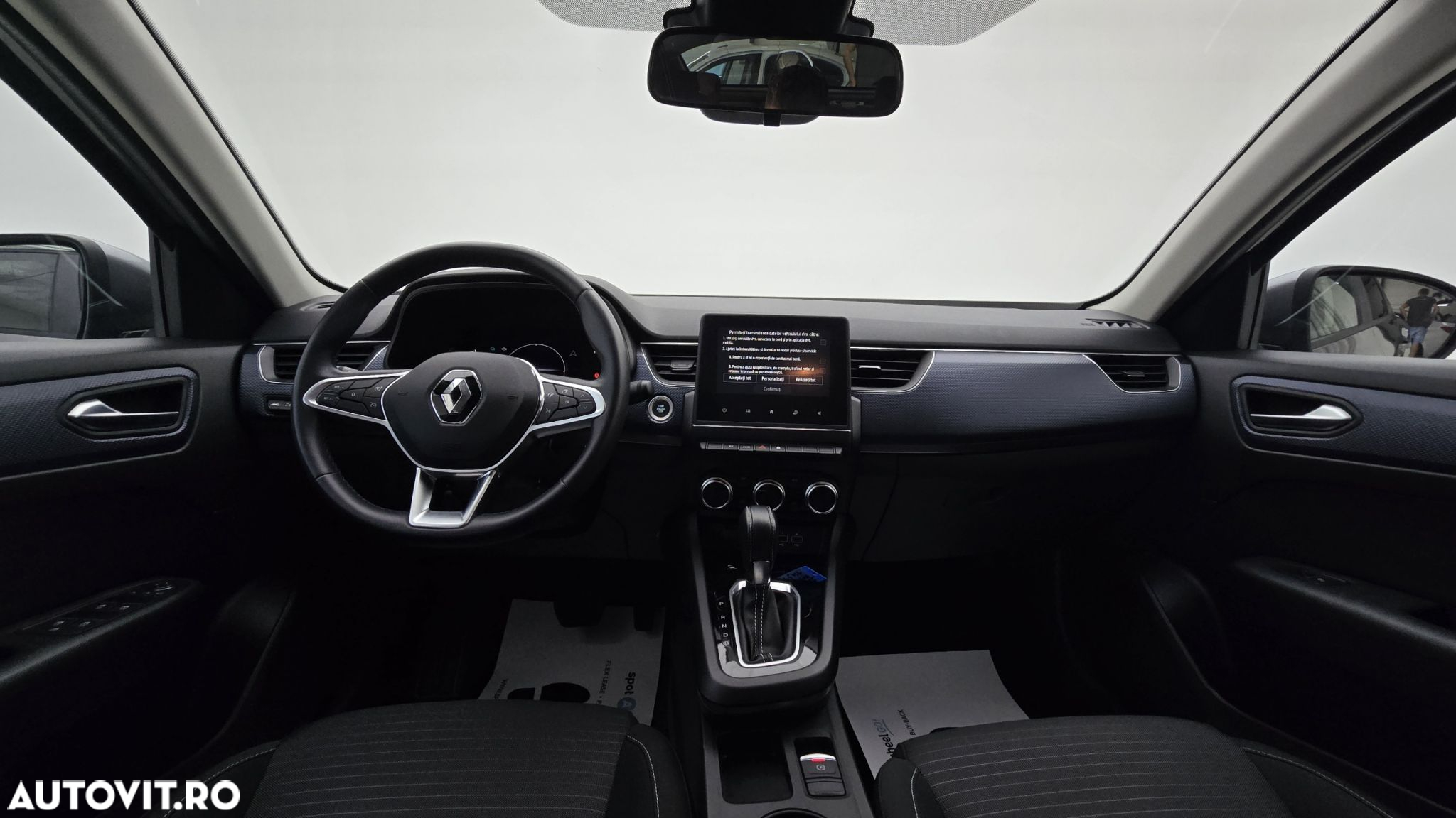 Renault Arkana E-TECH 145 Evolution - 14
