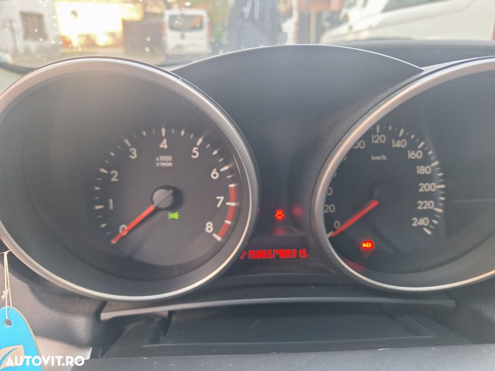 Mazda 3 1.6i Active - 8