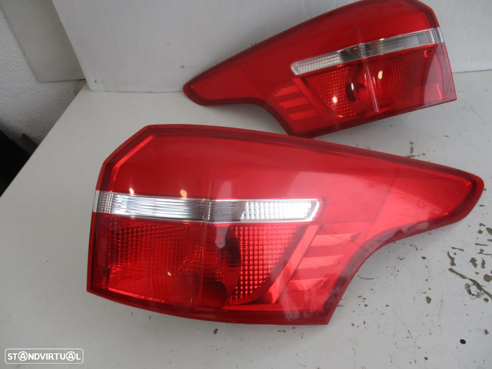 Farol Farolim Trás Ford Focus 2017 - 2