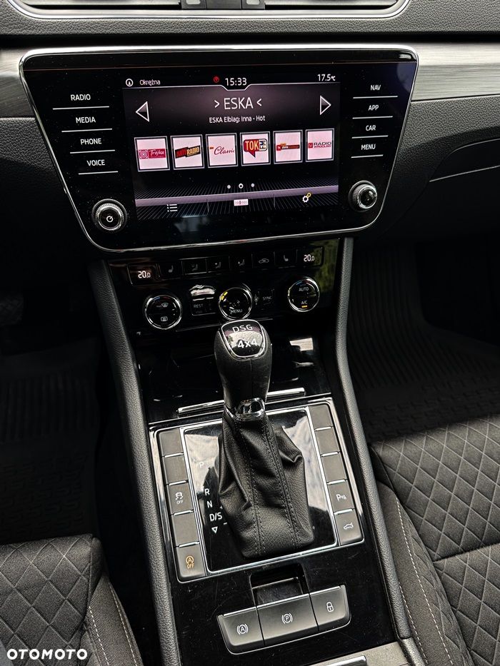 Skoda Superb 2.0 TDI SCR 4x4 Ambition DSG - 23