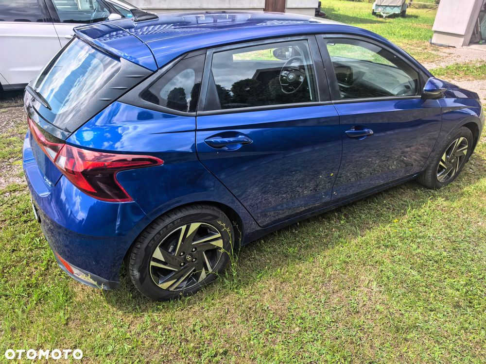 Hyundai i20 blue 1.2 Pure - 5