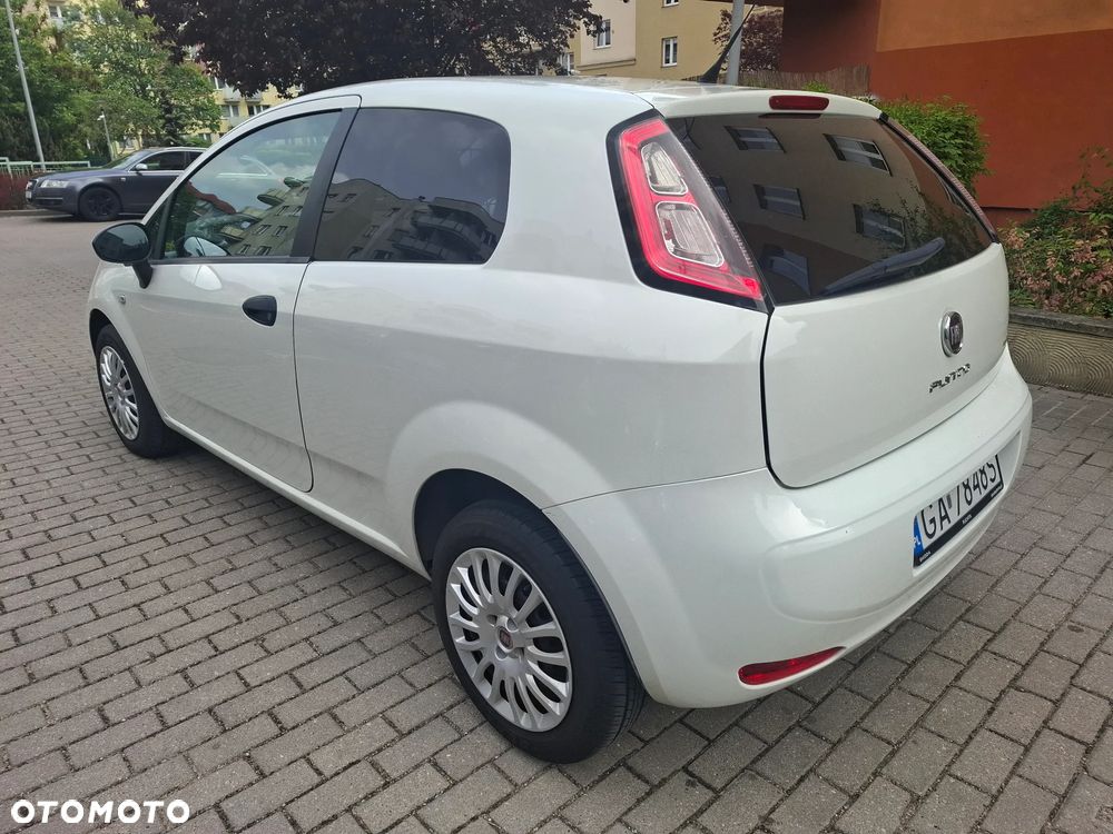 Toyota Yaris - 2