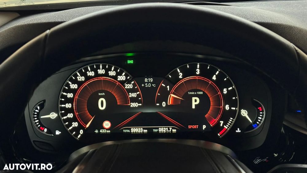 BMW Seria 5 540i Aut. Sport Line - 27