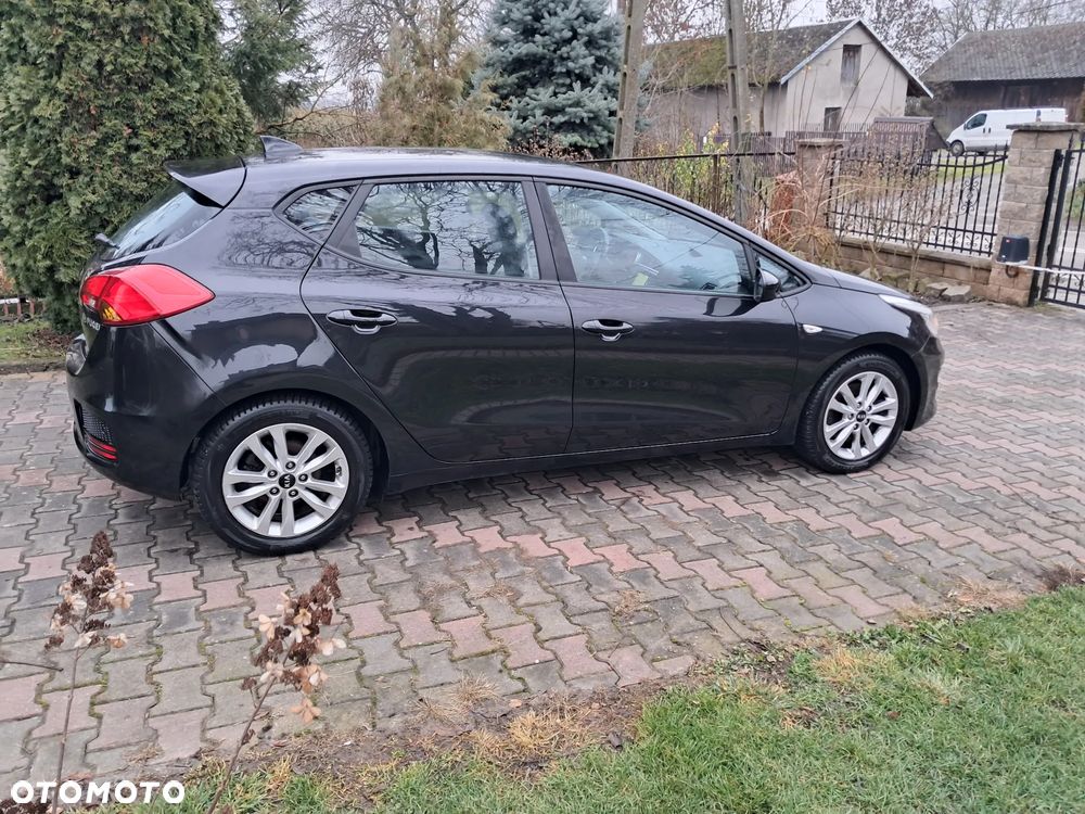 Kia Ceed 1.4 CVVT Attract - 9