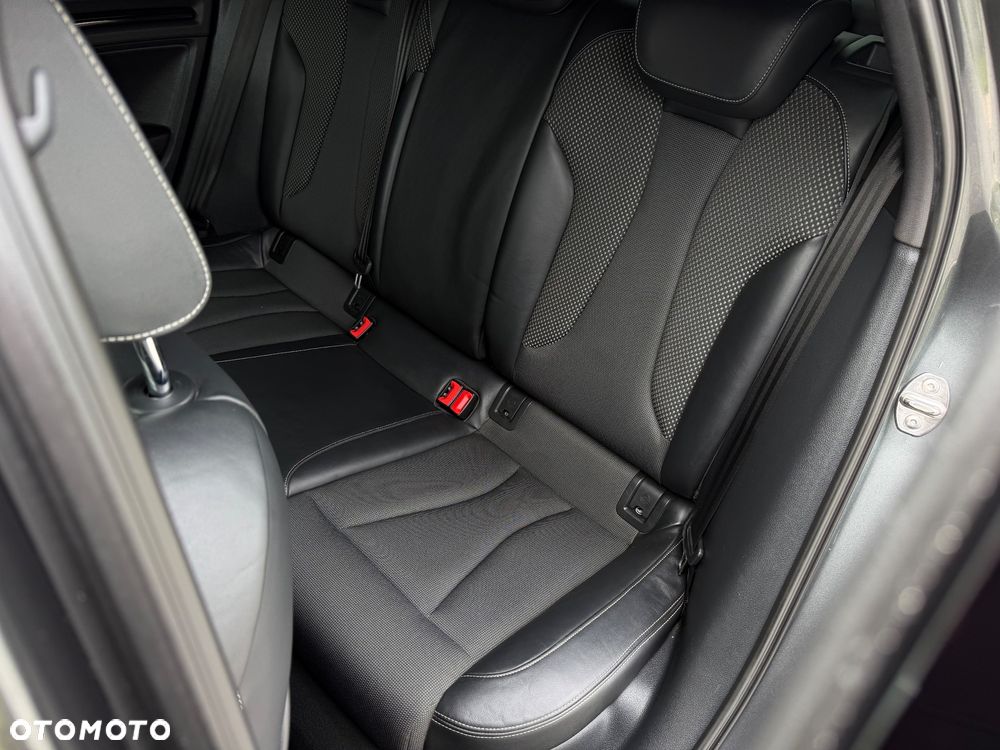Audi A3 Sportback 2.0 TDI (clean diesel) quattro S tronic S line Sportpaket - 31