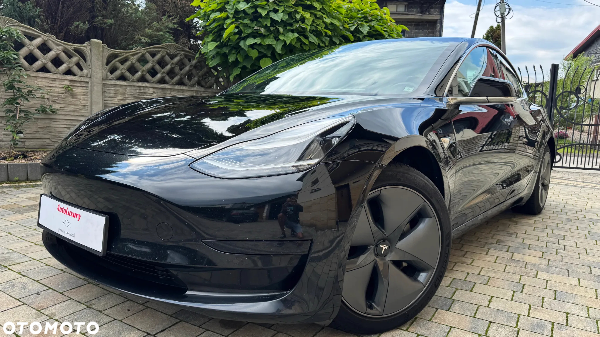 Tesla Model 3 - 2