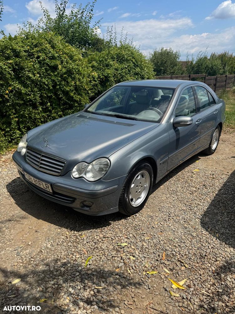 Mercedes-Benz W201 - 1