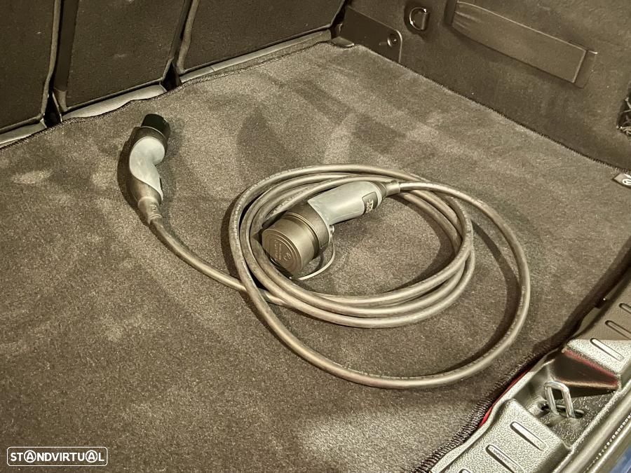 Mercedes-Benz GLA 250 e 8G-DCT Progressive - 33