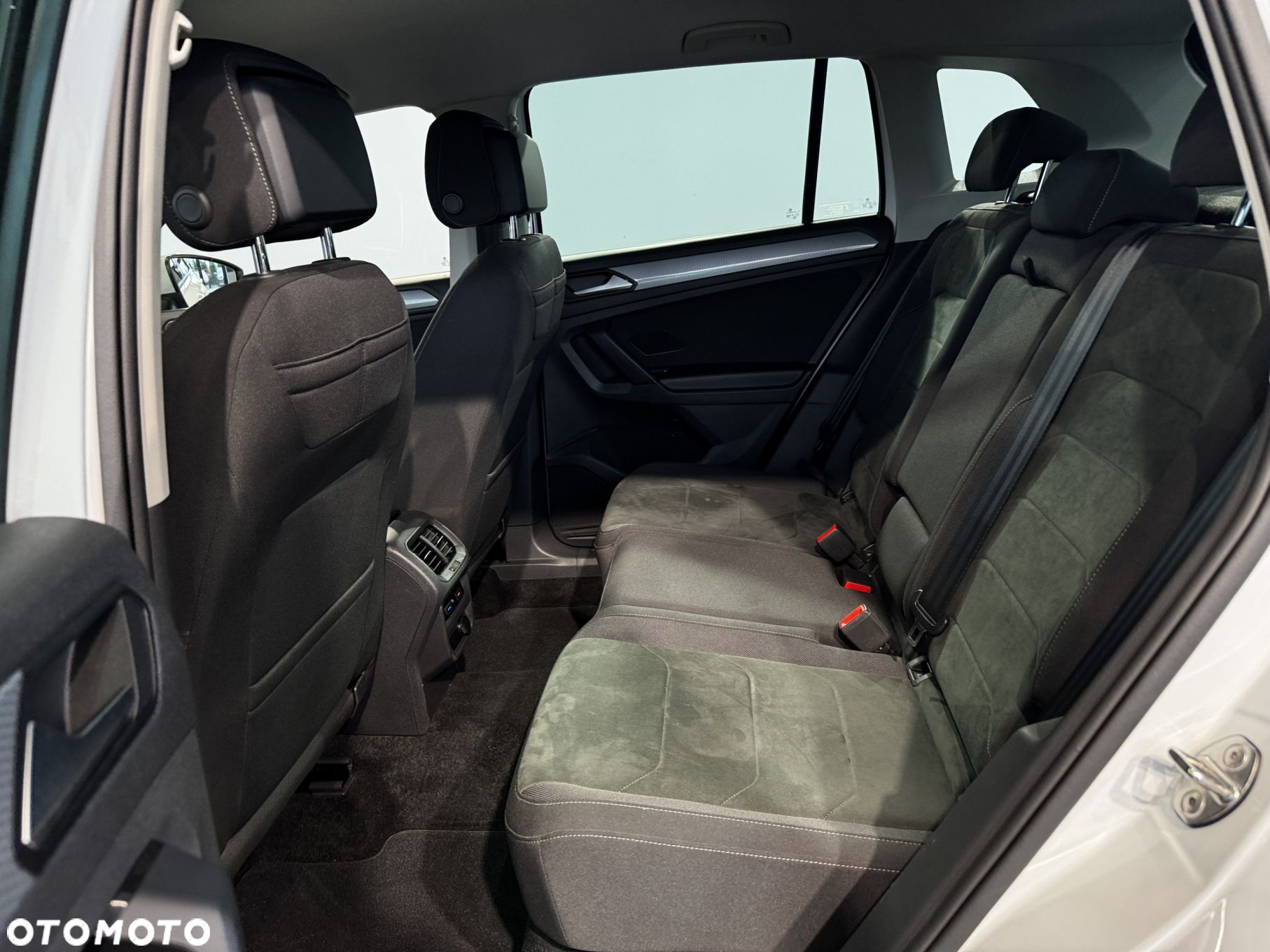 Volkswagen Tiguan - 14