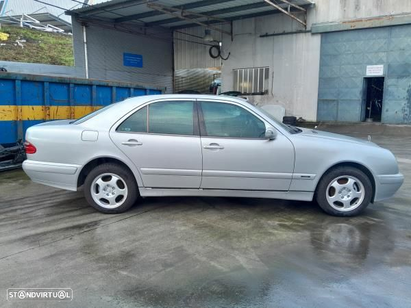 Para Peças Mercedes-Benz E-Class (W210) - 4