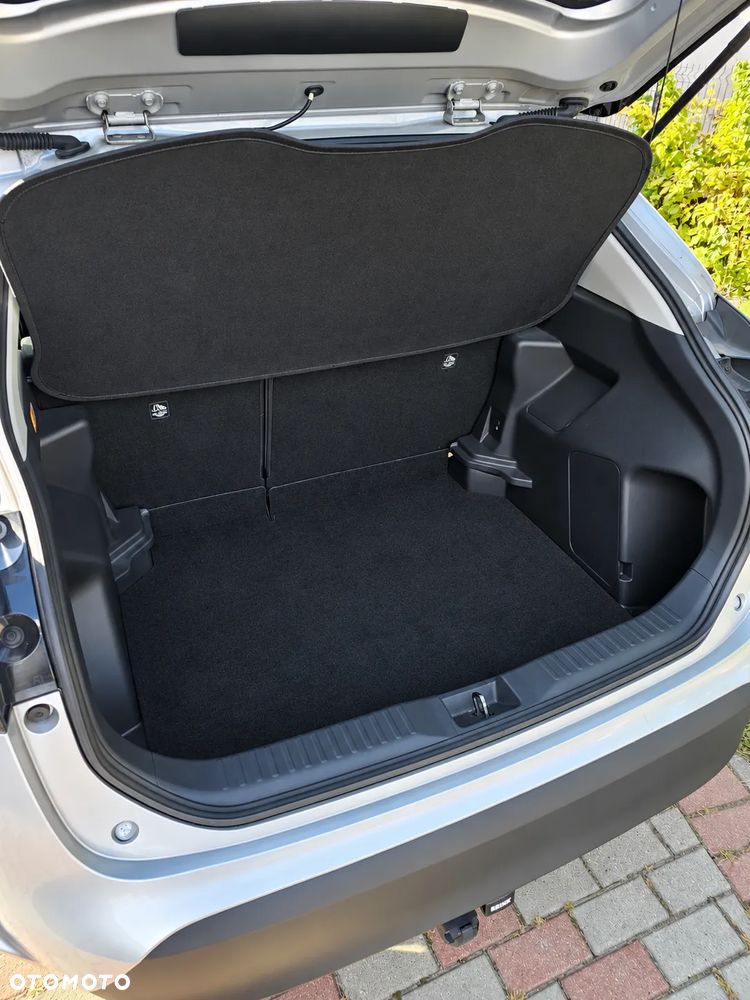 Toyota Yaris Cross - 12