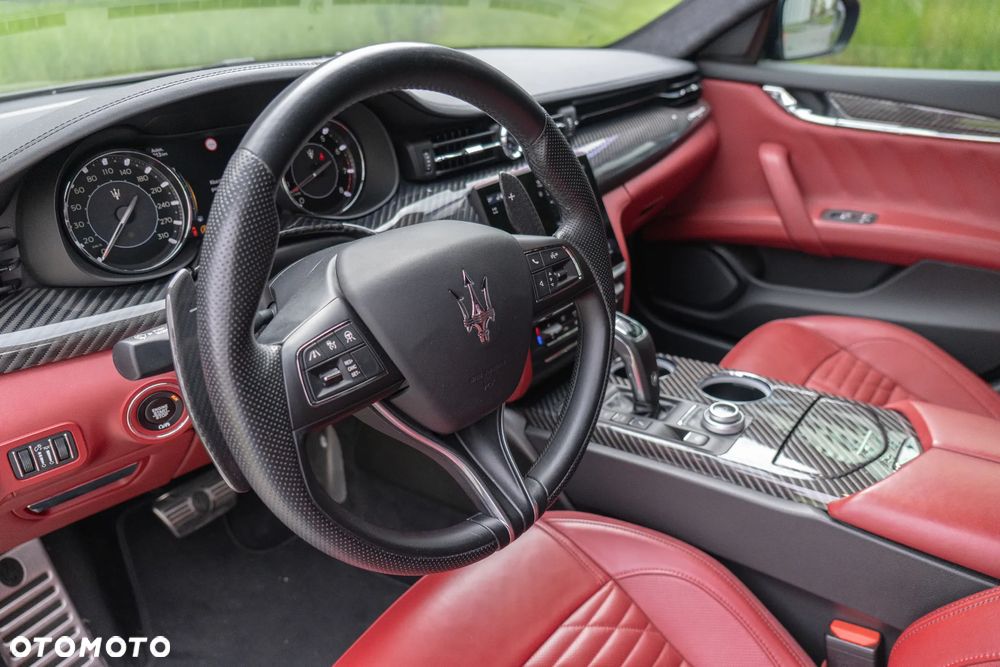 Maserati Quattroporte Modena Q4 - 24