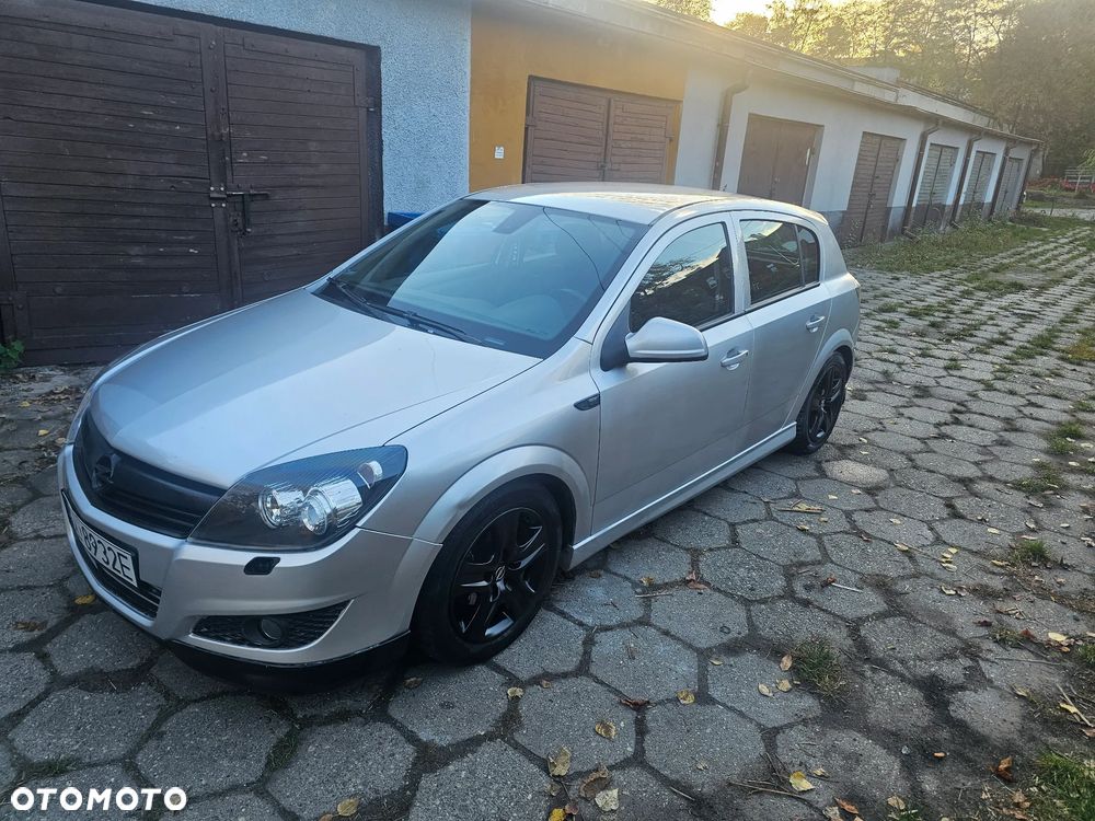 Opel Astra 2009 photo 3
