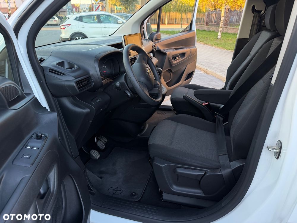 Toyota Proace City - 19