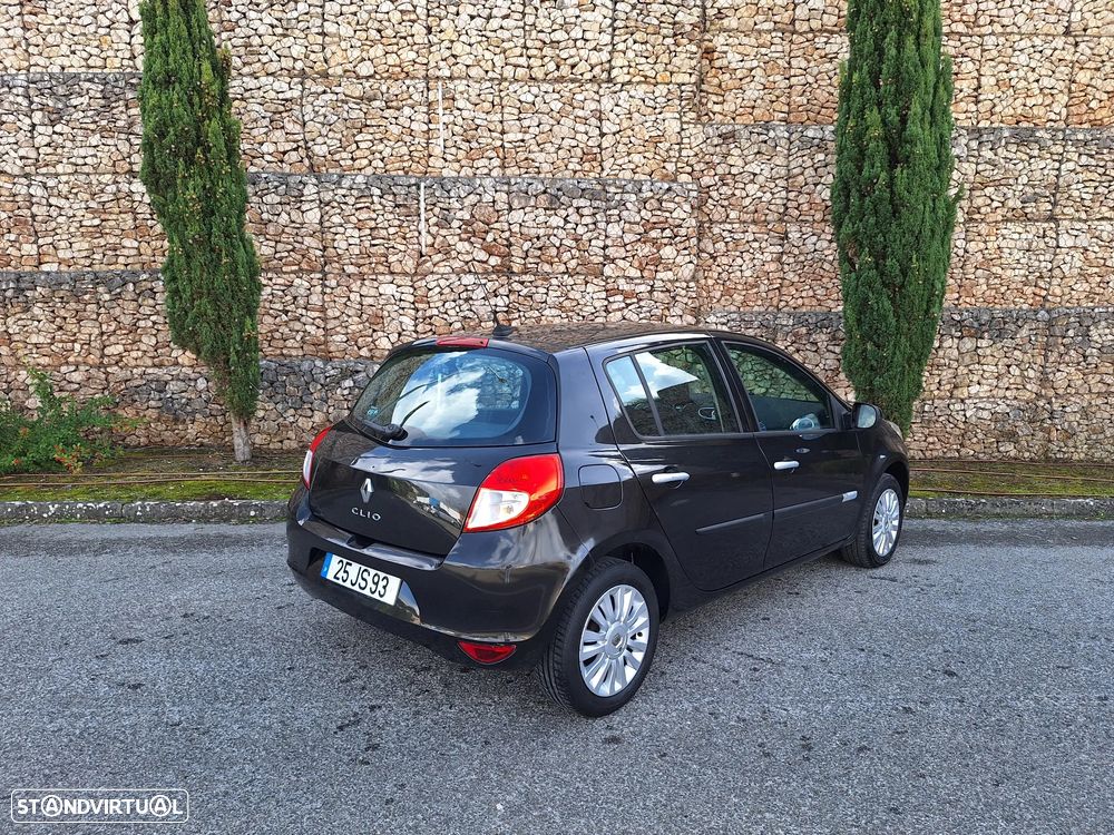 Renault Clio 1.5 dCi Dynamique 98g - 17