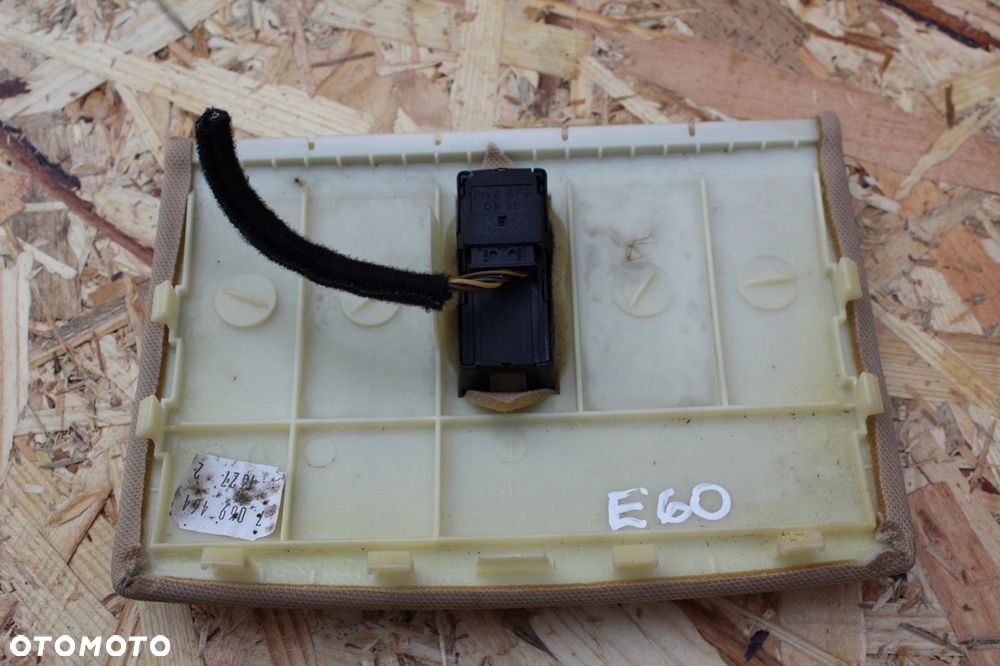 Zaślepka podsufitki z przełącznikiem BMW e60 e61 - 2