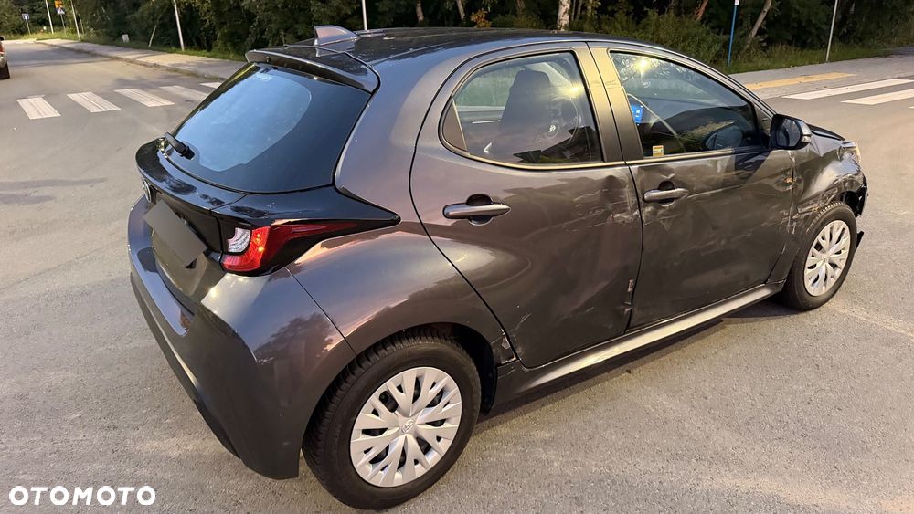Toyota Yaris - 5
