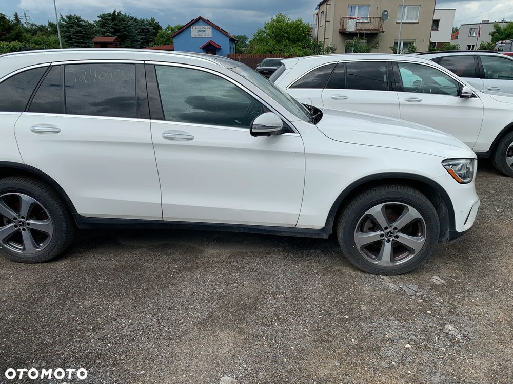 Mercedes-Benz GLC 300 4Matic 9G-TRONIC - 4