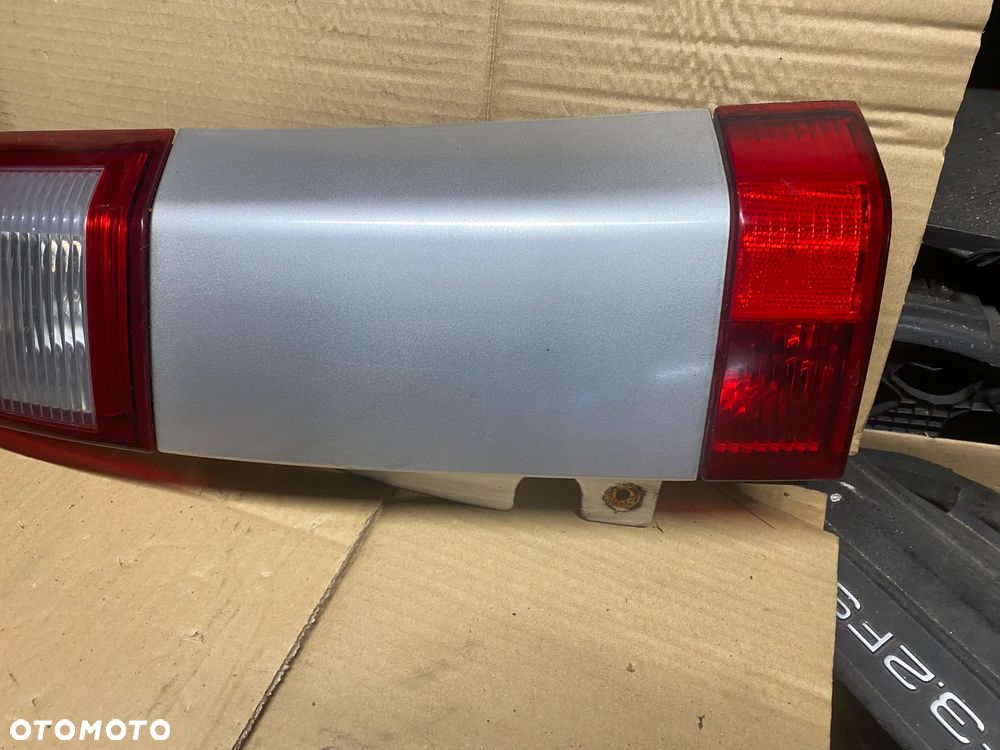 LAMPA TYLNA PRAWA OPEL MERIVA A 93294346 - 4