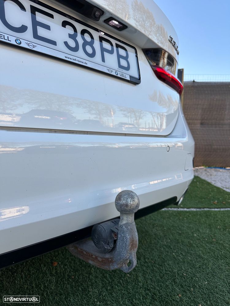 BMW 330 e Aut. Sport Line - 44