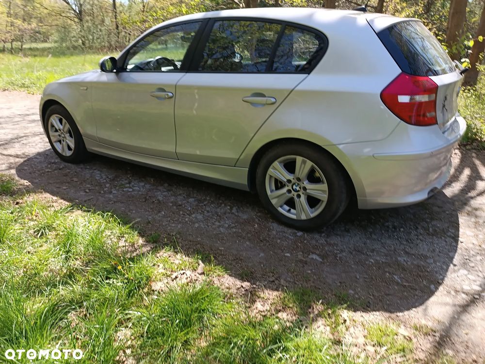BMW Seria 1 118d DPF - 3