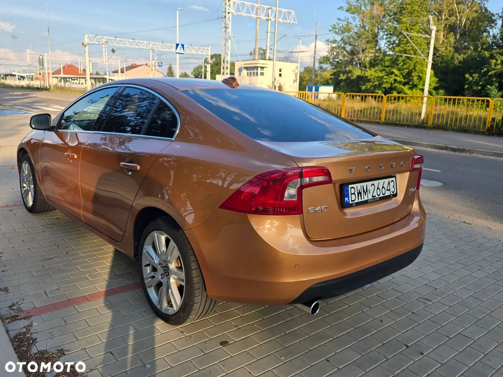 Volvo S60 - 3