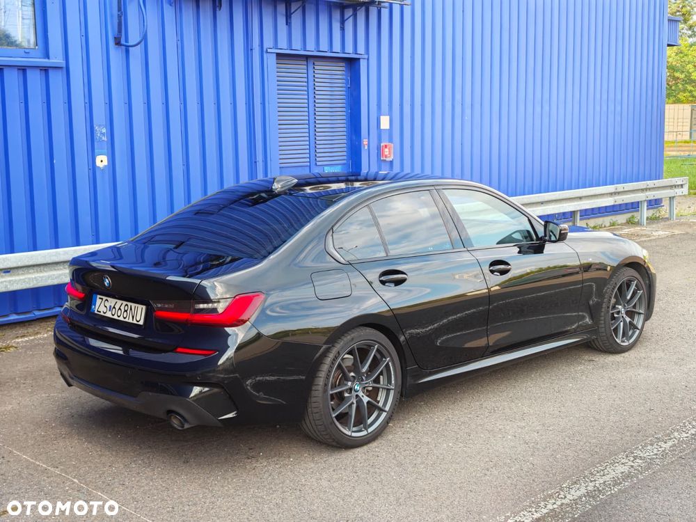 BMW Seria 3 320d M Sport - 8