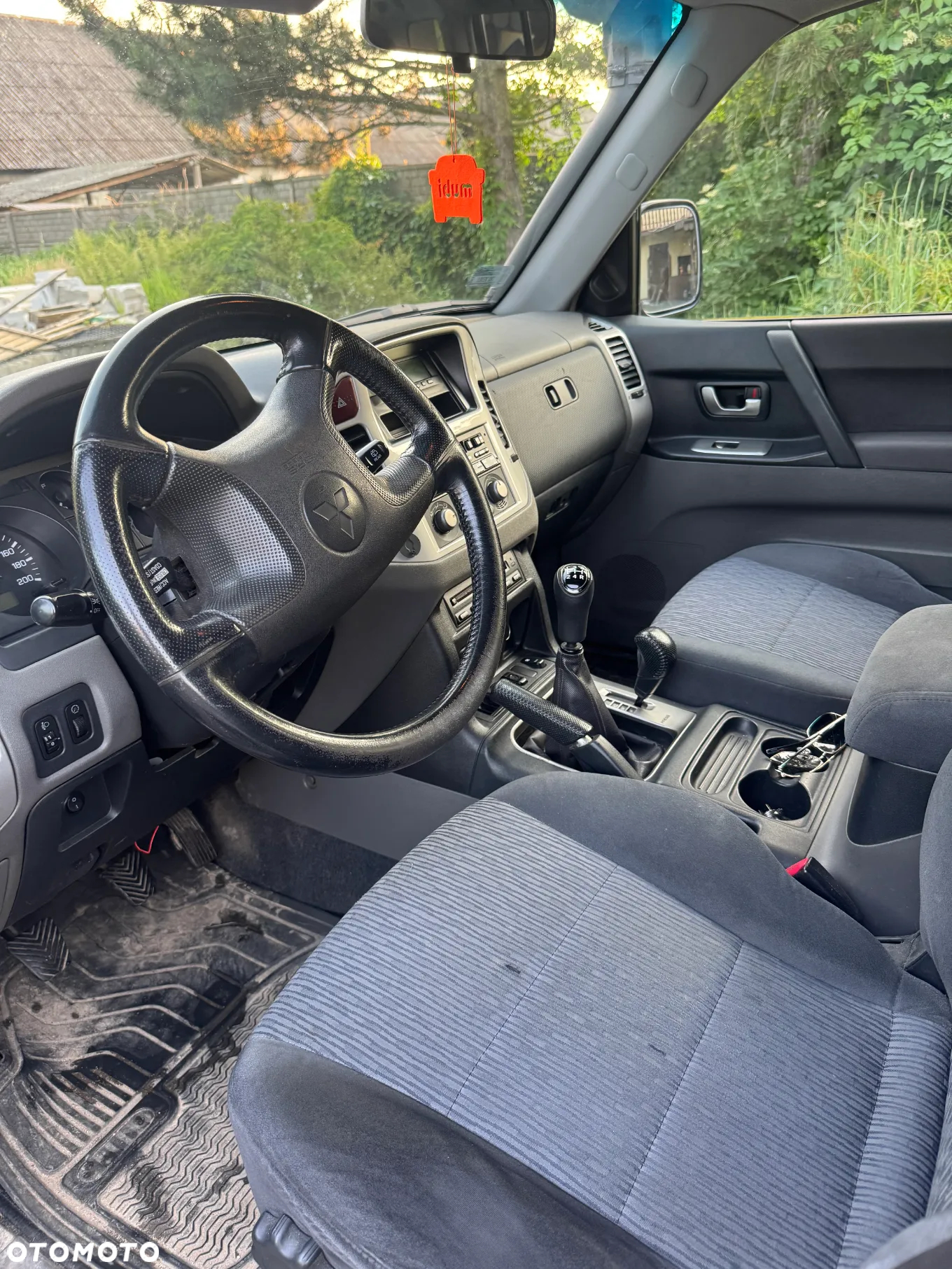 Mitsubishi Pajero - 6