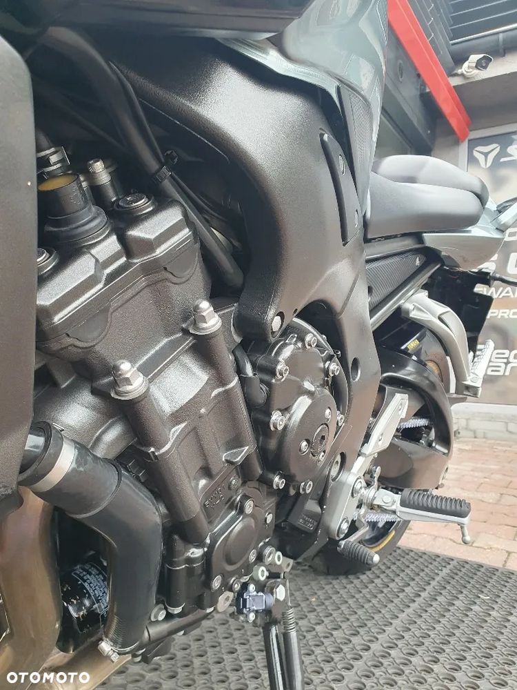 Yamaha FZ - 5