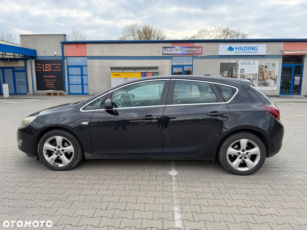 Opel Astra 1.6 Turbo - 6