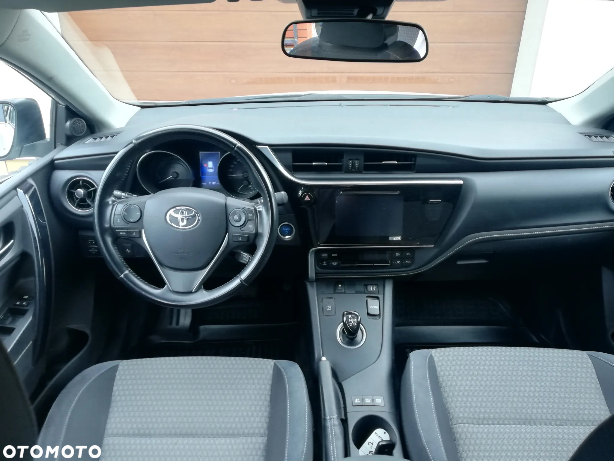 Toyota Auris - 12