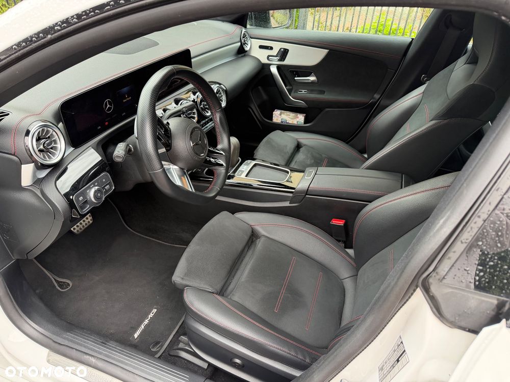 Mercedes-Benz CLA 250 mHEV 4-Matic AMG Line 8G-DCT - 11