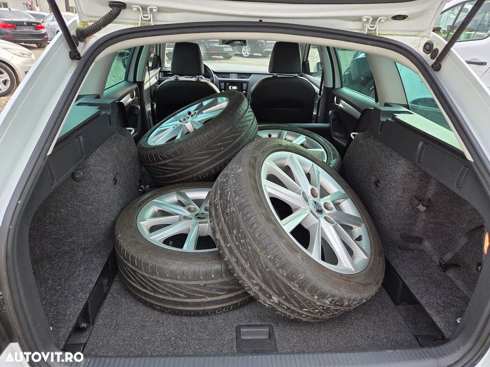 Skoda Octavia 1.6 TDI (Green tec) Style - 8