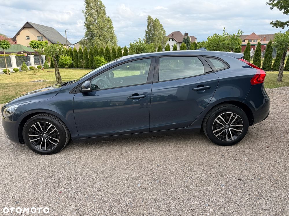 Volvo V40 D2 Momentum - 13